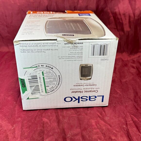 Lasko 9" 1500W Ceramic Space Heater w/Adjustable Thermostat Silver 754200 - Picture 6 of 9